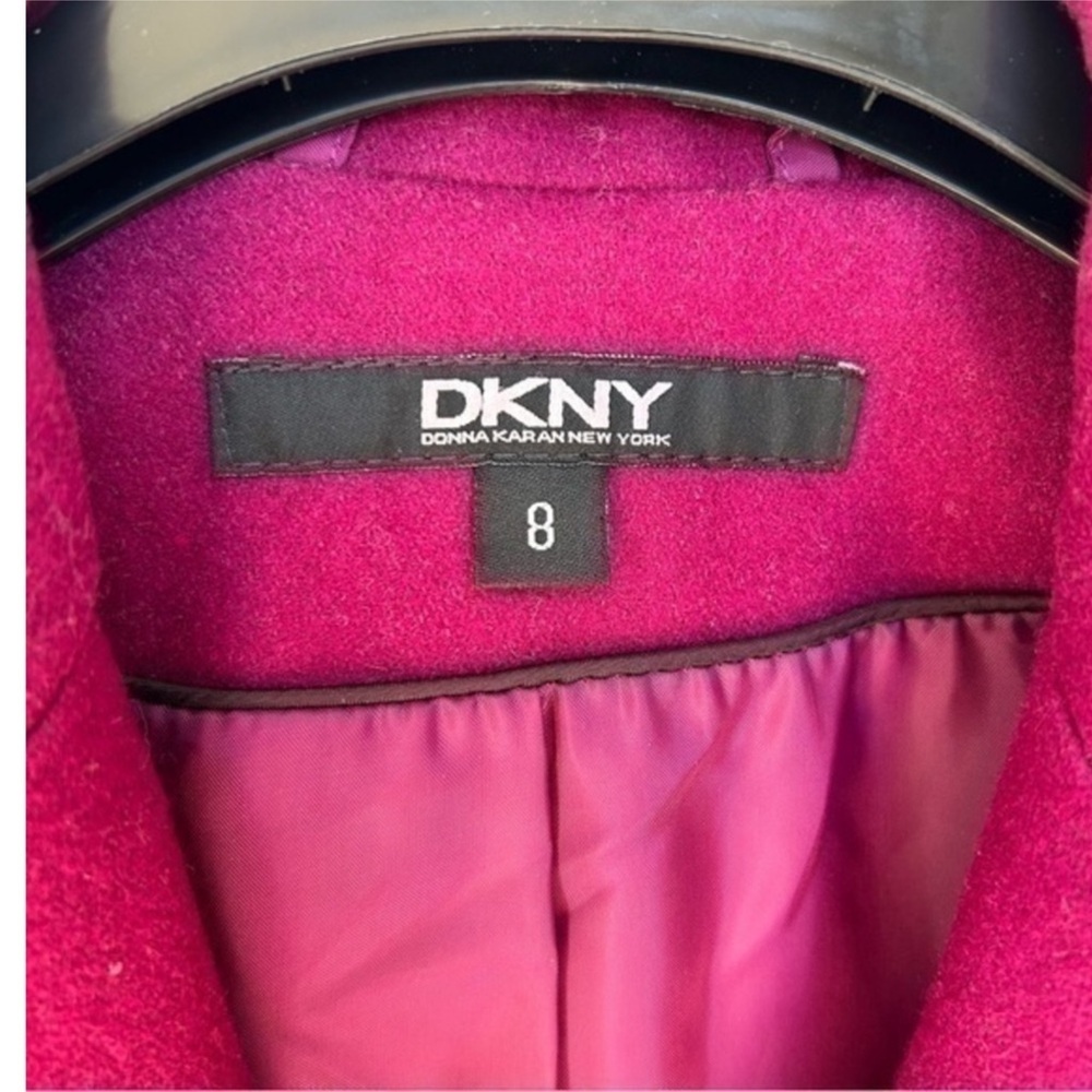✨Like New DKNY Women's Burgundy fuchsia pink blazer style peacoat size 8 - Picture 8 of 9